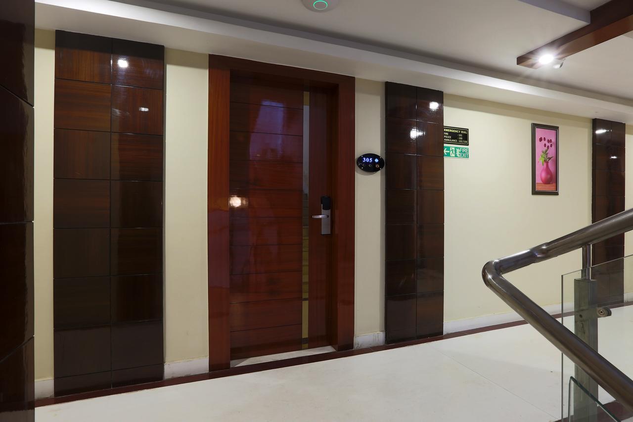 Hotel Sj International Ґувахаті Екстер'єр фото